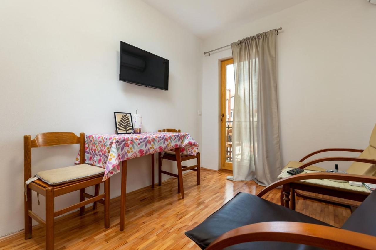 Rovinj City Studios Екстер'єр фото