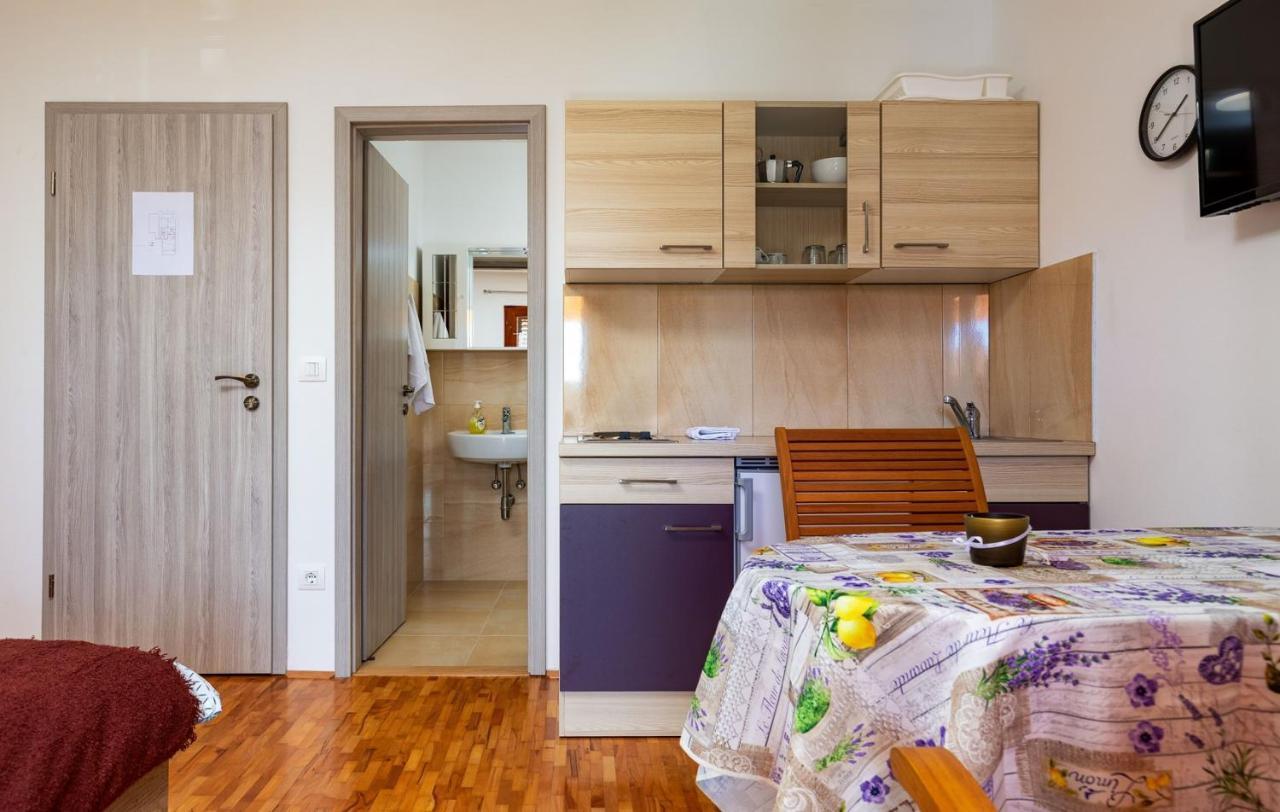 Rovinj City Studios Екстер'єр фото